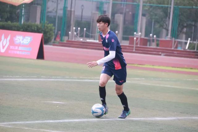 足球报：国足中场 杨明洋、塞尔吉尼奥是最大变数？